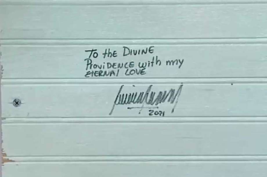 El presidente Iván Duque visitó el pasado 20 de junio el archipiélago y dejó esta dedicatoria en la pared de la entrada de un jardín infantil. A la divina Providencia con mi eterno amor.