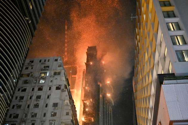 Hong Kong: incendio de un rascacielos en construcción