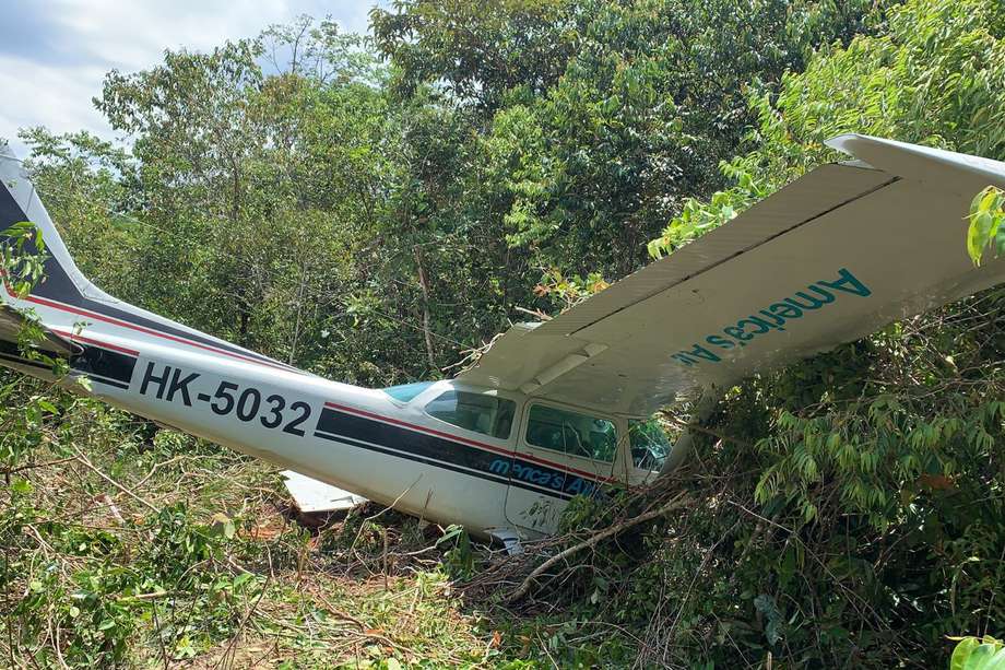 Los cuatro pasajeros de la aeronave fallecieron, entre ellos el piloto.