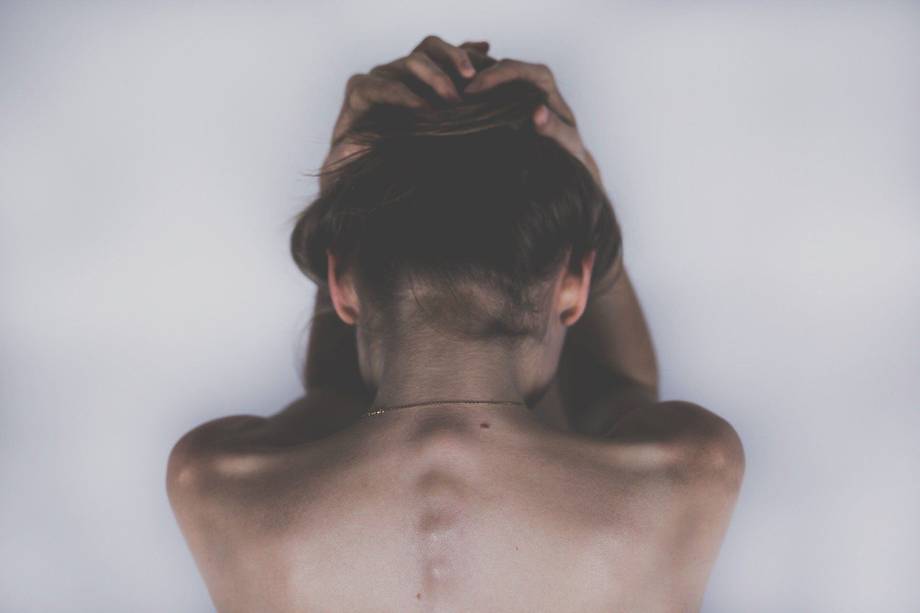 Los efectos analgésicos del sexo pueden ayudar a reducir el dolor de cabeza.