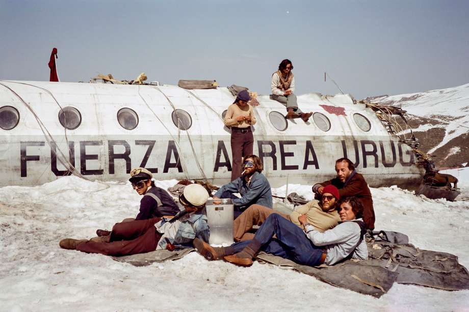 “La sociedad de la nieve” está basada en el accidente aéreo que ocurrió en 1972, donde viajaba un equipo de rugby de Uruguay hacia Chile.