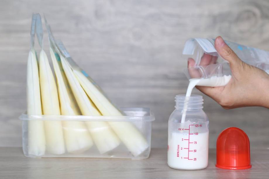Con estas claves podrás disfrutar de la lactancia, apoyada en tu propio banco de leche materna en tu casa.