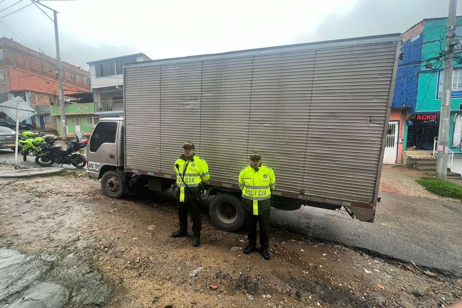 Los vehículos fueron recuperados al tiempo mediante operativos por la Policía de Ciudad Bolívar.
