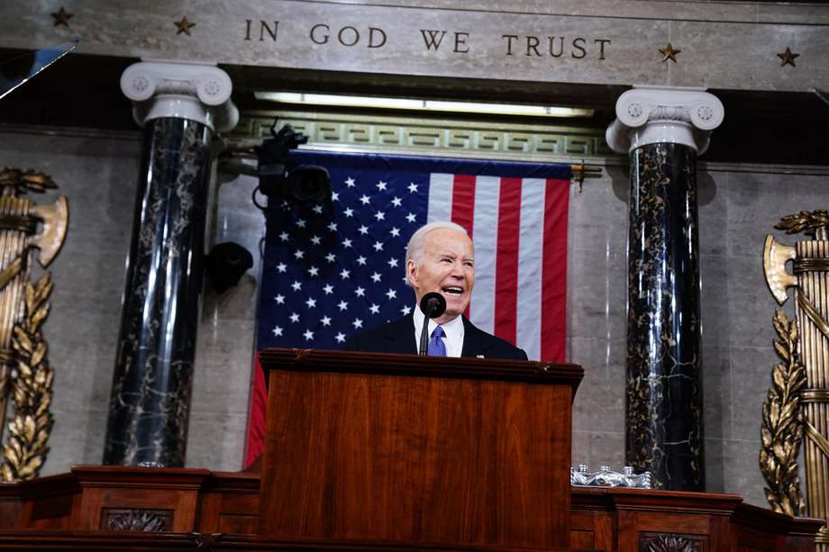 El presidente estadounidense, Joe Biden, pronunciando el discurso del estado de la Unión desde la Cámara de Representantes, en el Capitolio. 