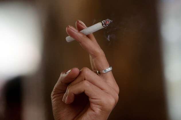 Nueva Zelanda piensa revertir la histórica prohibición generacional sobre fumar