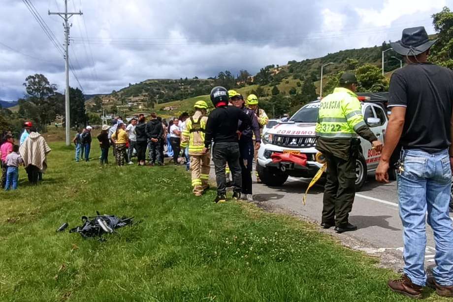Cerca a Chocontá (Cundinamarca) dos ciclistas fueron arrollados por un camión.
