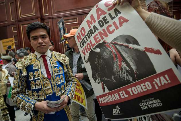 Suspenden el debate: mañana se sabrá si se prohíben las corridas de toros en Colombia