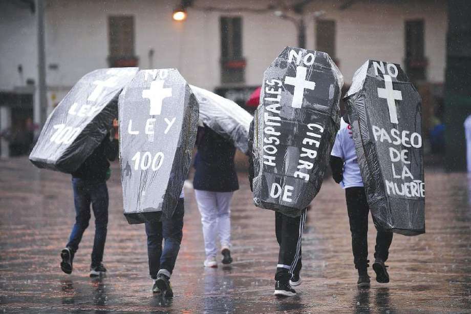 La lluvia frenó el ímpetu del arranque  de la nueva  jornada de protestas en el país. 