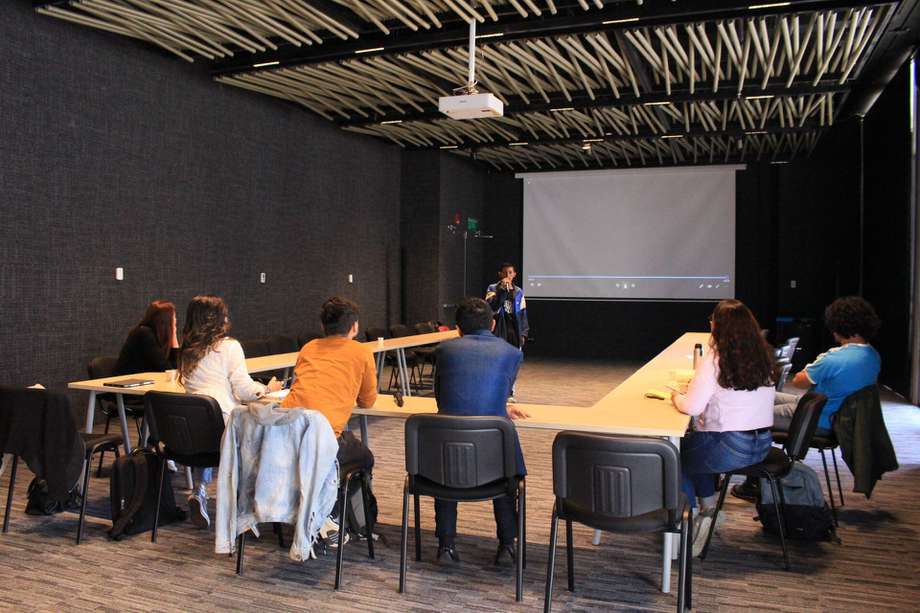 Una de las presentaciones del Shark Tank cultural, que se llevó a cabo en la Universidad Central, en Bogotá.