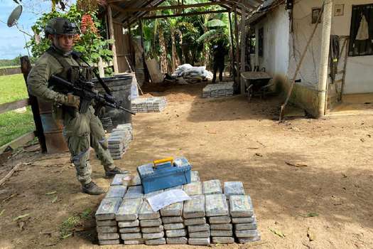 Según la Policía, la cocaína decomisada era de alta pureza e iba a ser vendida a la gente de “Romaña” / Policía.