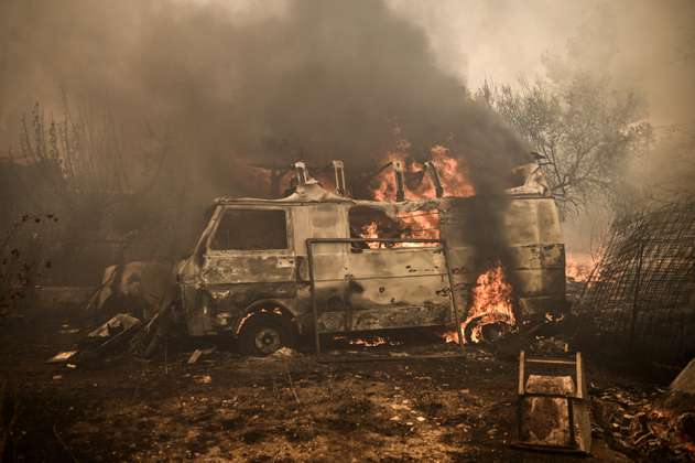 Incendio de Grecia, el peor de Europa, lleva 12 días sin control alguno