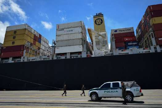 Por los puertos de Buenaventura es la zona en donde más ingresa mercancía de contrabando. / Archivo El Espectador.