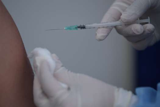 Inicio del proceso de vacunación contra Covid-19, al  personal de la salud en Bogotá.