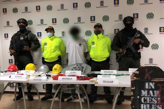 Policía reportó la detención de 12 miembros de la Primera Línea en distintas ciudades del país.