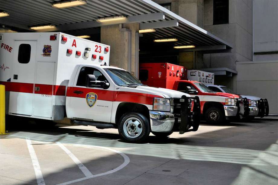 La ambulancia transportaba a una mujer en trabajo de parto de Chocontá a Bogotá.