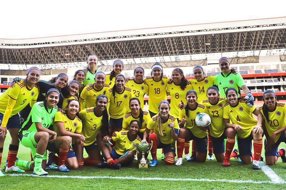 La selección Colombia femenina aspira a quedarse con el título.