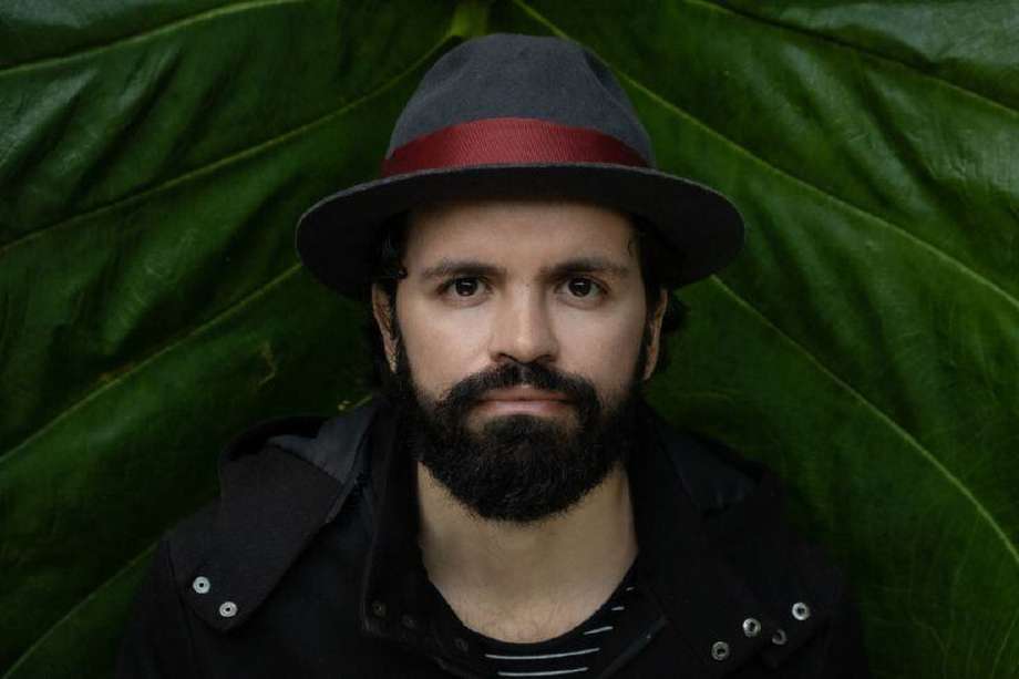 Juan Sebastián Mesa es director de “Los nadie” y los cortos “Kalashnikov” y “Tierra mojada”. / Germán García