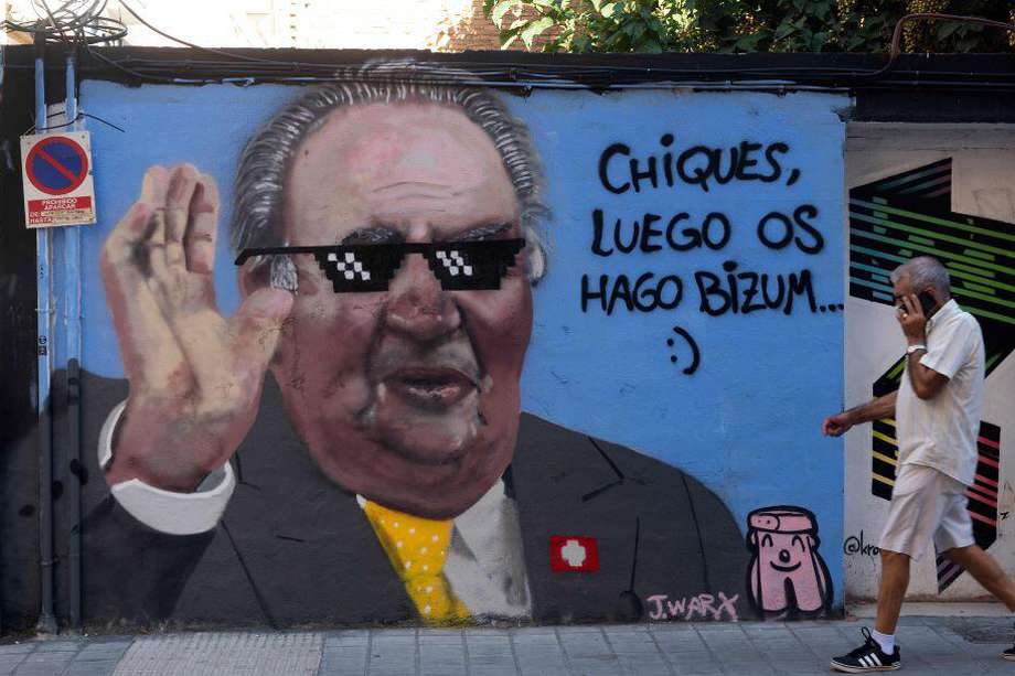 Un grafiti de Juan Carlos I, realizado por el artista J.Warx en Valencia España. Dice: "Chicos, luego les hago una transferencia".