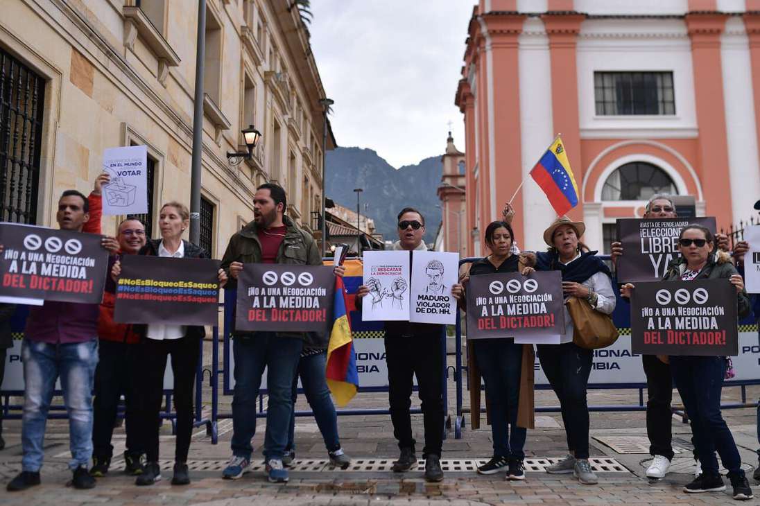 Protesta contra la cumbre por Venezuela