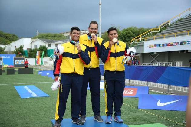 Colombia ganó oro en tiro con arco masculino