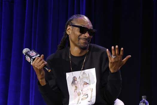 "Doggyland" es la nueva propuesta de Snoop Dogg, en la que quiere darles un espacio divertido y musical a los niños para que aprendan y se eduquen gratuitamente. EFE/EPA/JOHN MABANGLO
