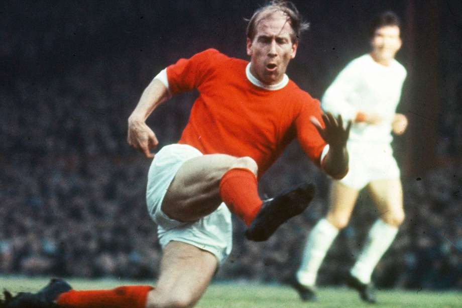 Bobby Charlton fue ganador de la Copa del Mundo de 1966, leyenda del Manchester United y considerado como el mejor jugaron inglés de la historia.