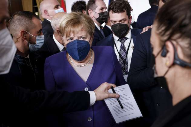 Cifra récord de casos de COVID-19 en Alemania; el panorama es crítico, dice Merkel