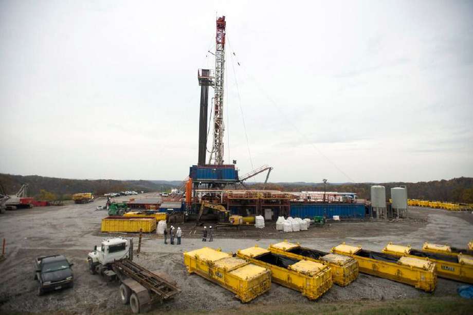 Un grupo de congresistas pidió al Consejo de Estado mantener la suspensión del “fracking” definitivamente.  / Bloomberg