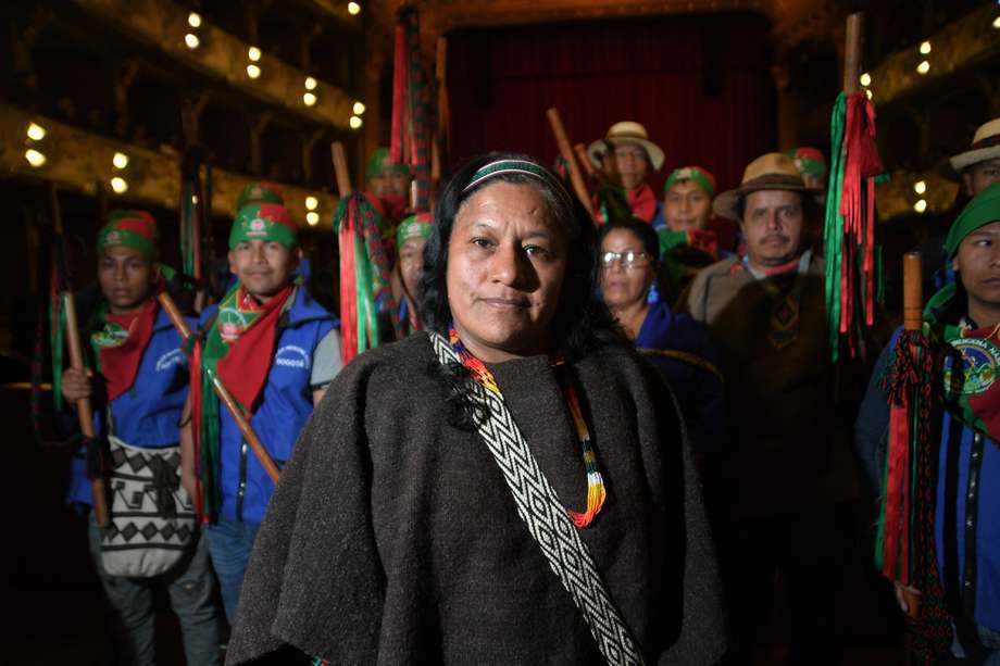 Aida Quilcué, de la comunidad nasa, es la primera mujer indígena que ocupa una de las dos curules especiales para las poblaciones indígenas del país en el Senado, que fueron creadas por la Constitución de 1991.