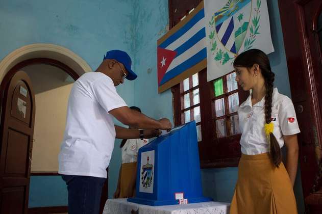 Los cubanos respaldaron la nueva Constitución con el 86% de los votos