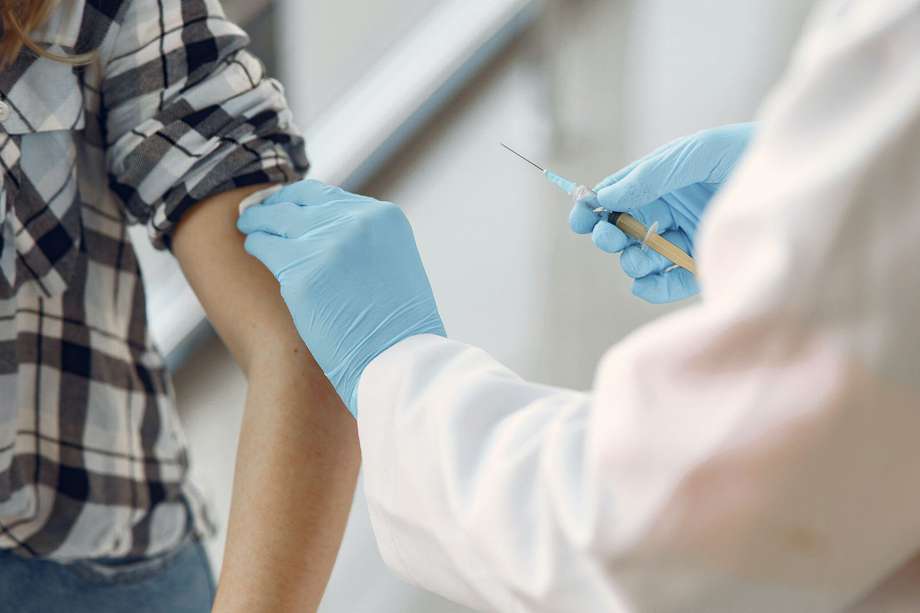 El 10% de la población de Quebec elegible para vacunarse aún no ha recibido la primera dosis de vacunación contra el covid-19.