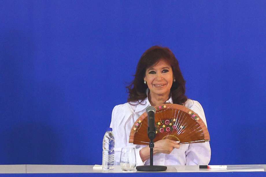 La expresidenta y actual vicepresidenta de Argentina, Cristina Fernández, enfrenta 12 años de prisión por presunta corrupción.
