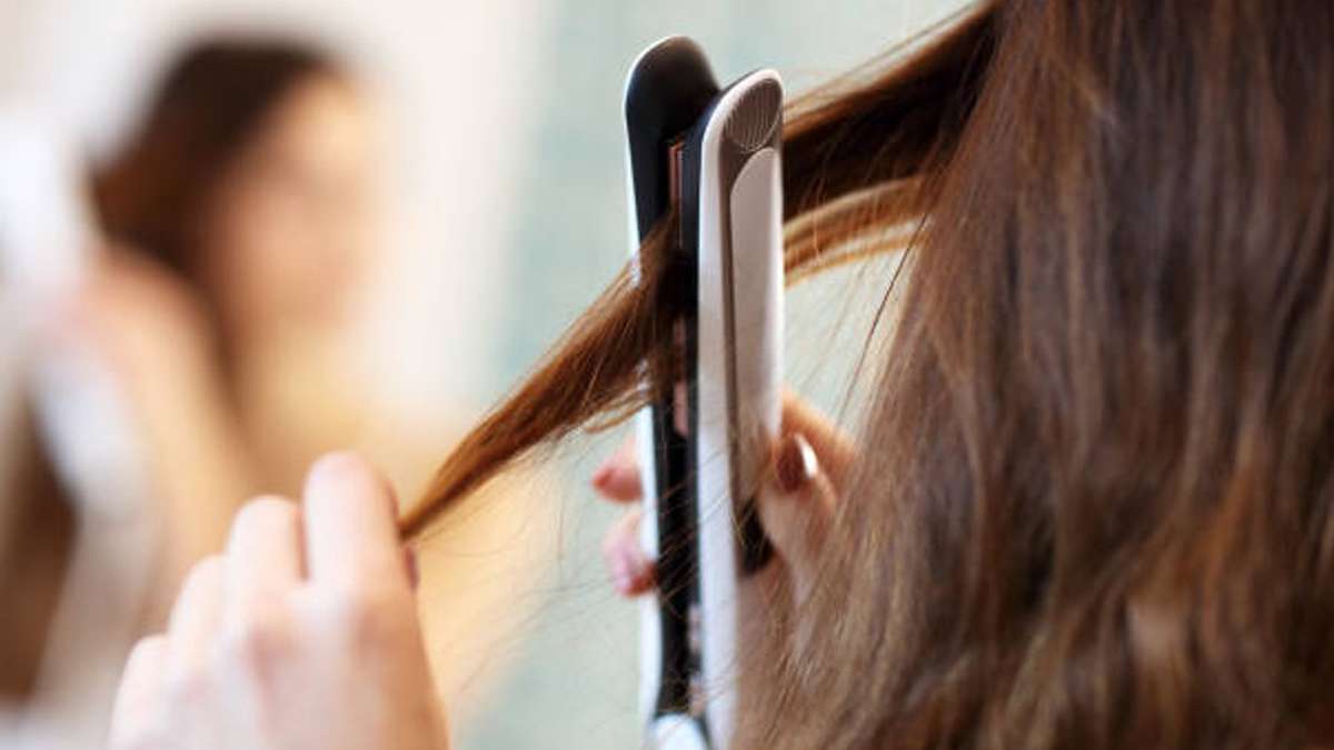 10 errores que cometemos con la plancha de pelo