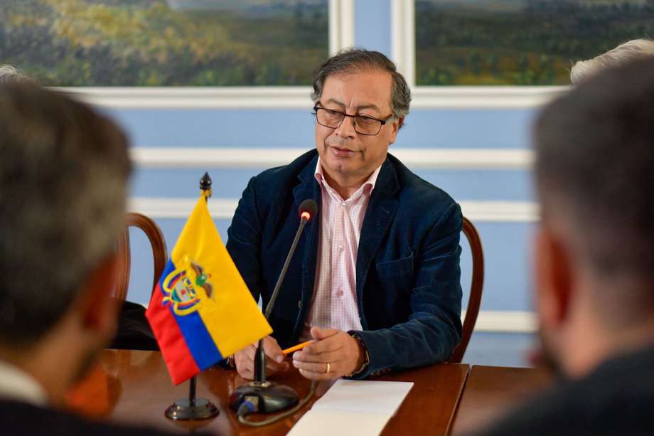 Presidente Gustavo Petro expulsó a los diplomáticos argentinos de Colombia.