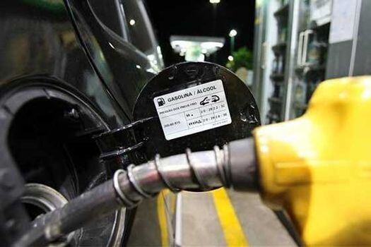 Constituyente venezolana analiza aumento de gasolina para atacar contrabando