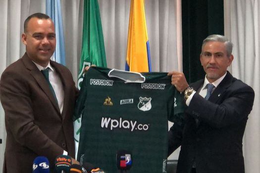 Rafael Dudamel con Marco Caicedo, presidente de Dportivo Cali.