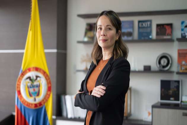 María Fernanda Valdés se despide del viceministerio Técnico del Minhacienda