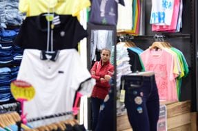 Las ventas de los comercios siguen sin repuntar en Colombia