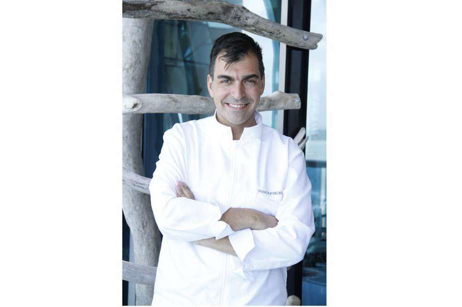 El chef Ramón Freixa celebra un año de la apertura de su restaurante Erre en Cartagena.  / Paola Manzi Comunicaciones
