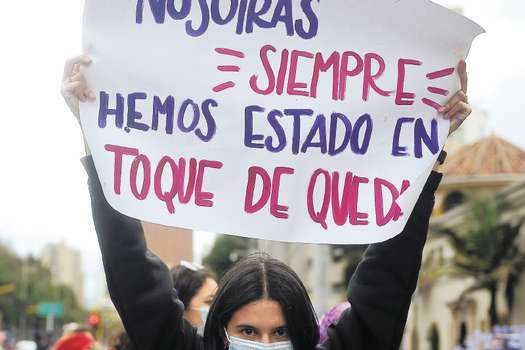 Imagen de referencia de la marcha de mujeres en contra de la violencia de género, durante el paro nacional.