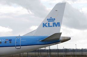 Una persona murió al caer sobre un motor de avión en marcha en Ámsterdam