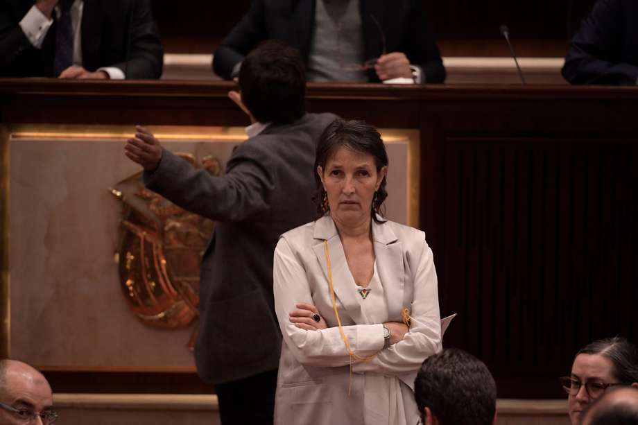 La directora del Centro Nacional de Memoria Histórica, María Gaitán, durante el homenaje a las víctimas realizado en el Congreso, en cumplimiento de la Ley 1448 de 2011.