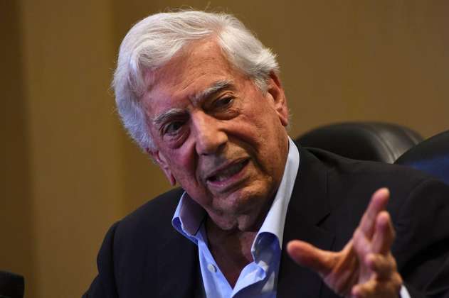 Vargas Llosa dice estar "perplejo" por las protestas en Chile