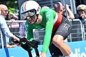 Giro de Italia: Filippo Ganna se impuso en la contrarreloj de la etapa 14