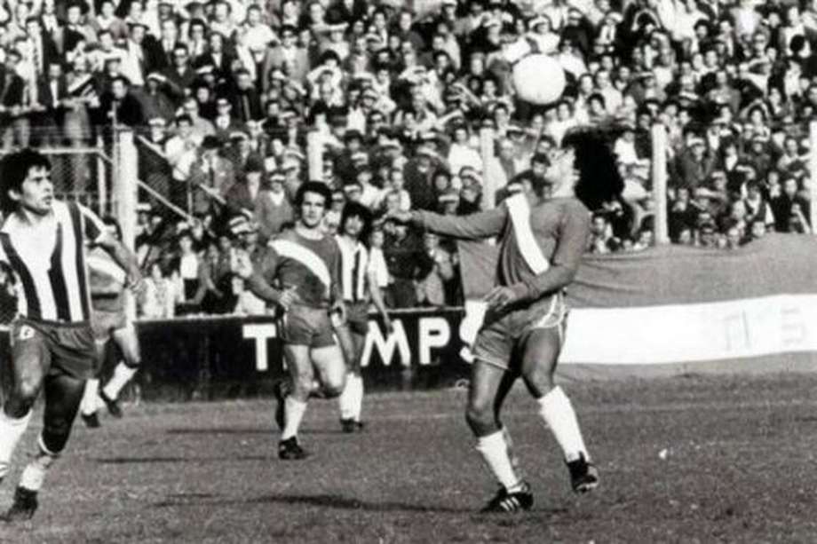 Maradona debutó el 20 de octubre de 1976, con 15 años, en el partido que Argentinos Juniors perdió 1-0 frente a Talleres de Córdoba. / www.argentinosjuniors.com.ar
