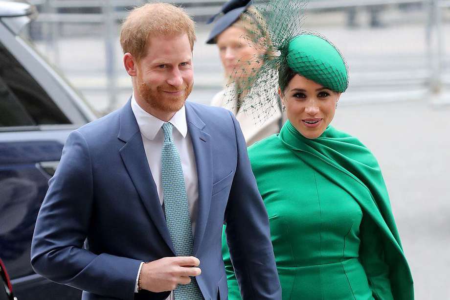 El príncipe Harry, nieto de Isabel II, y Meghan Markle habían decidido hace un año apartarse de la monarquía, empezar una nueva vida fuera del Reino Unido y ser financieramente independientes
