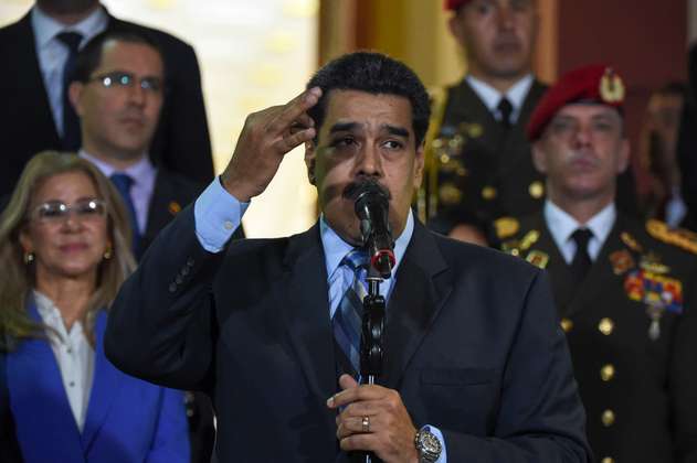 Maduro autoriza a Fuerzas Militares a responder "desde todos los espacios" a Iván Duque