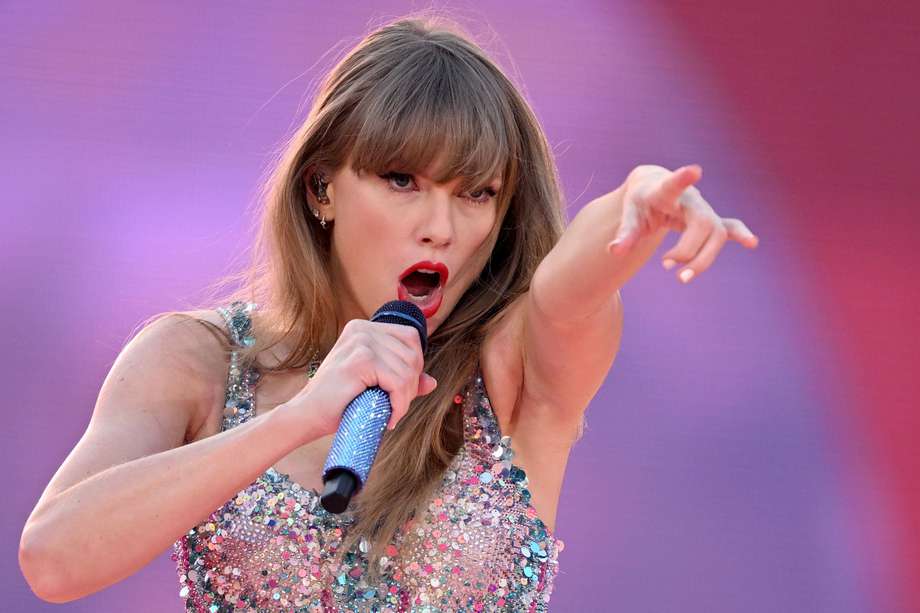 La cantante estadounidense Taylor Swift ingresó este martes oficialmente al grupo de multimillonarios, según la más reciente clasificación de las fortunas de las celebridades del mundo de la revista Forbes.

