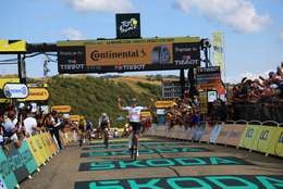 Tour de Francia: Pogacar le ganó el mano a mano a Vingegard y se quedó con la etapa