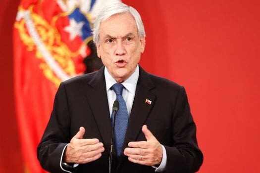 El presidente de Chile, Sebastian Piñera, anunció medidas de reparación para las víctimas de violaciones a los Derechos Humanos durante las protestas en el país, así como la revisión de los protocolos policiales.  / EFE